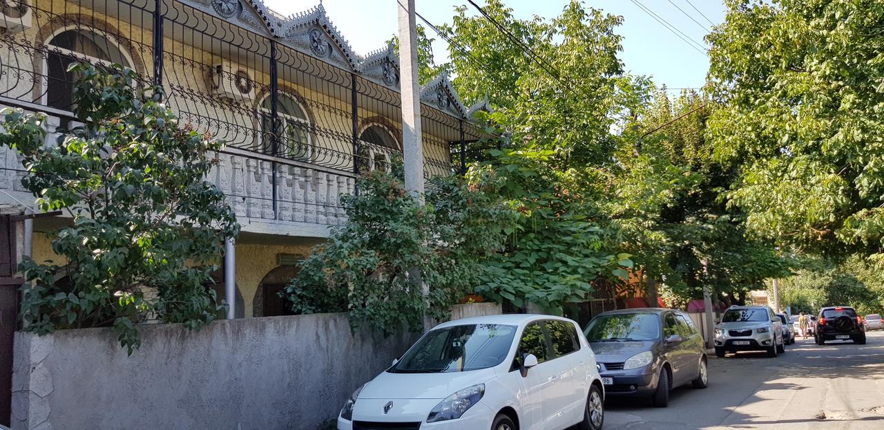 La Vitalie Guest House Chisinau Exterior foto